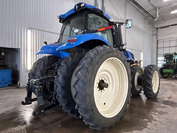 Image of New Holland T8.330 equipment image 4