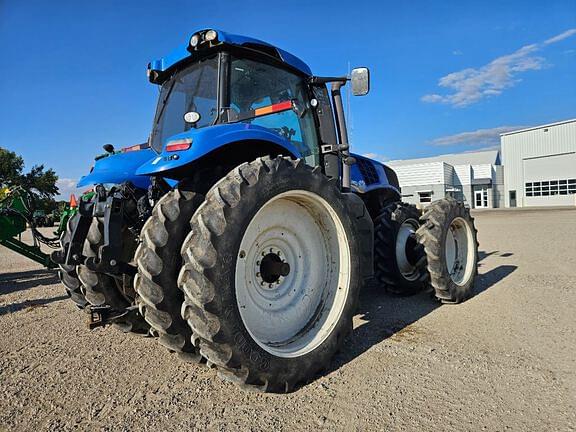 Image of New Holland T8.330 equipment image 1