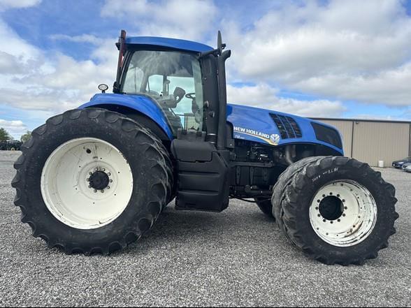 Image of New Holland T8.330 equipment image 3
