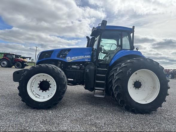 Image of New Holland T8.330 equipment image 2