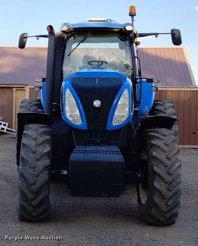 Image of New Holland T8.330 equipment image 1