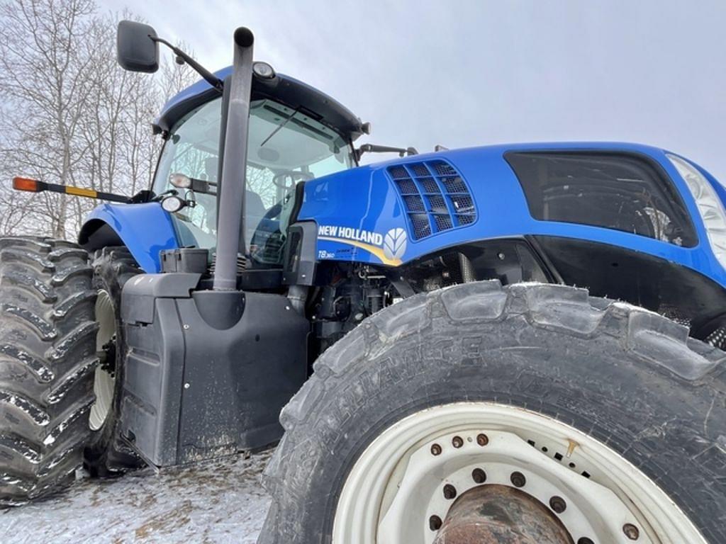 Image of New Holland T8.360 Image 1