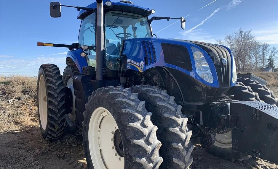 Image of New Holland T8.360 Image 1