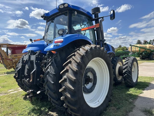 Image of New Holland T8.390 equipment image 2