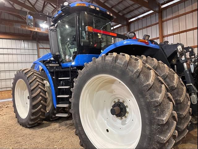 Image of New Holland T9.390 equipment image 2