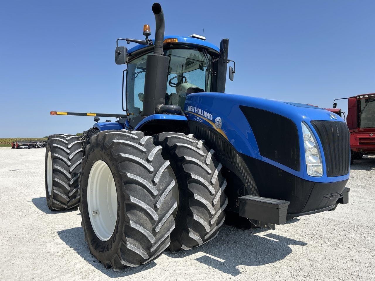 2012 New Holland T9.505 Equipment Image0