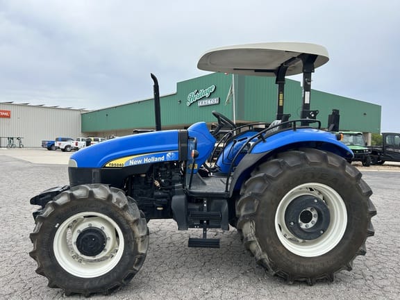 2012 New Holland TD5040 Equipment Image0