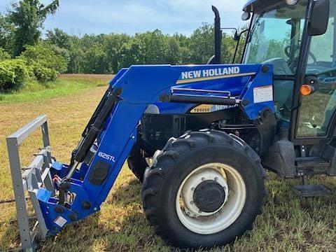 Image of New Holland TD5050 equipment image 2