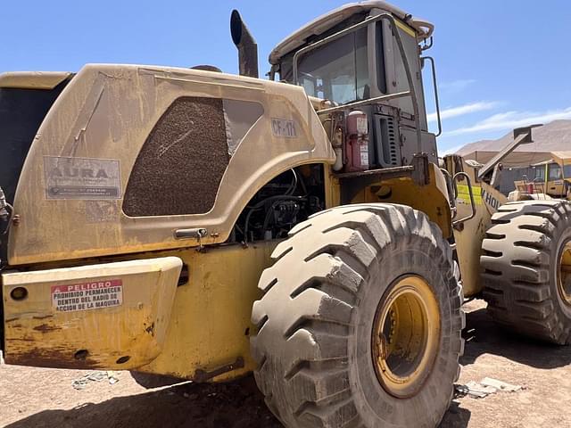 Image of New Holland W270B equipment image 1