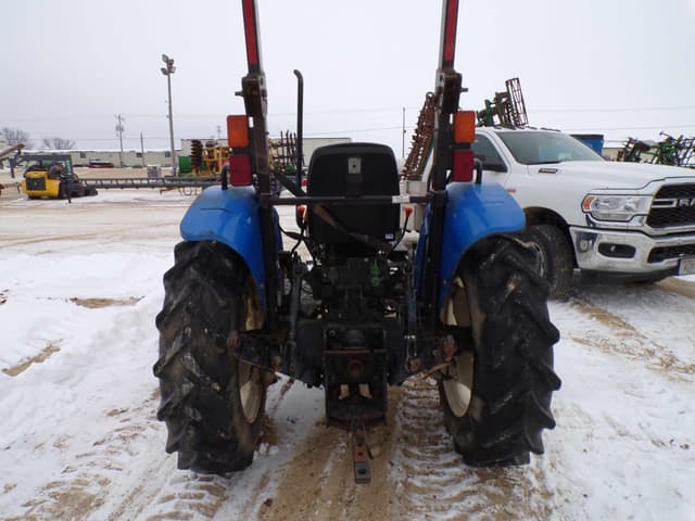 Image of New Holland Workmaster 45 equipment image 4