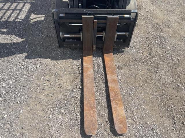 Image of Nissan 40 equipment image 4