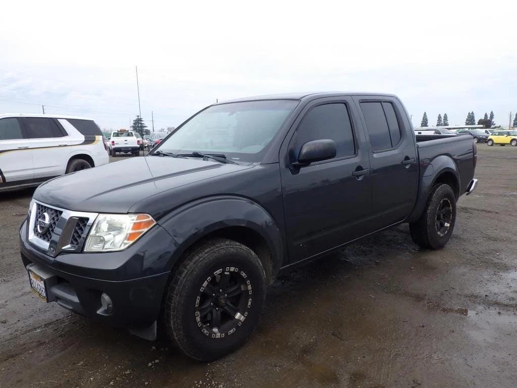 2012 Nissan Frontier Equipment Image0