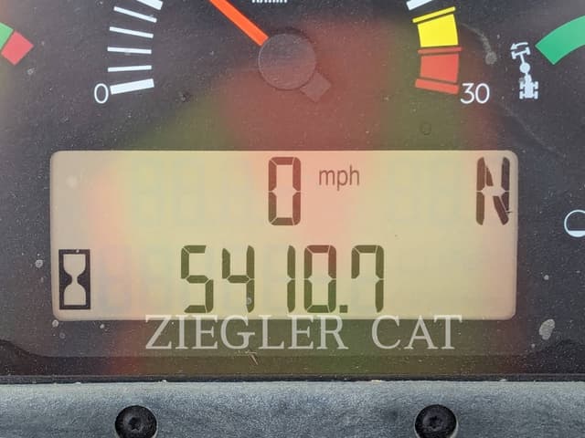 Image of Caterpillar 12M2AWD equipment image 4