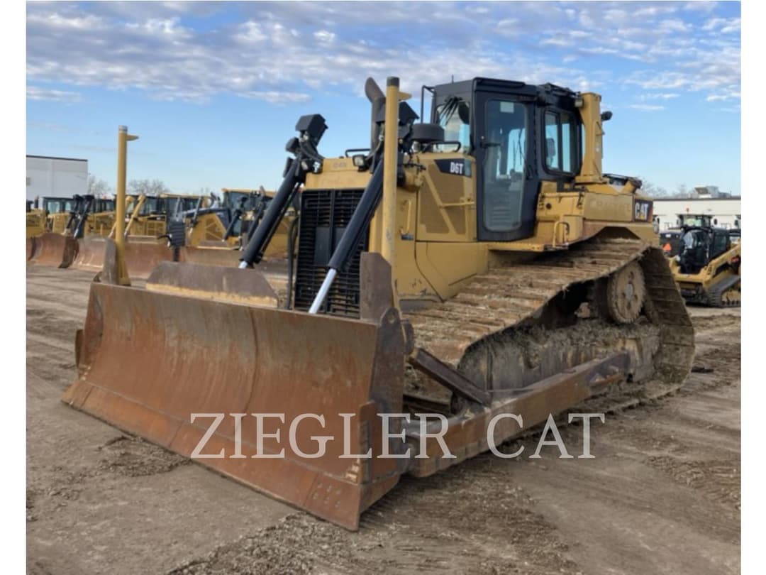 Image of Caterpillar D6T LGP Primary image