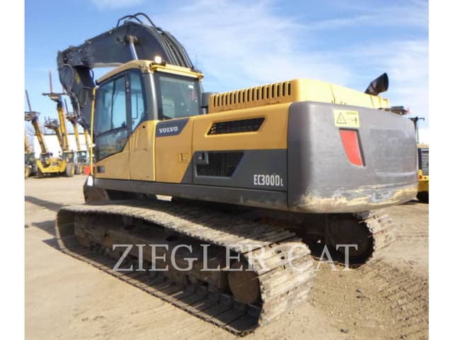 Image of Volvo EC300DL equipment image 3