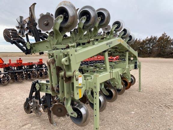 Image of Orthman 1tRIPr equipment image 1