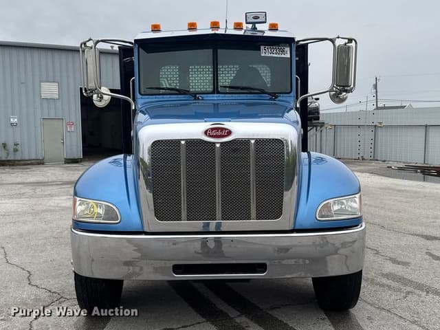 Image of Peterbilt 337 equipment image 1