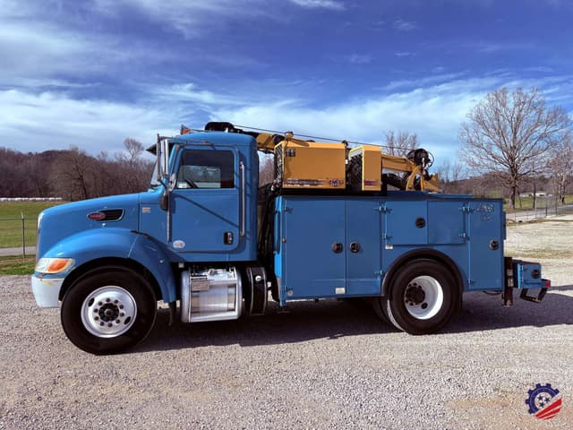 Image of Peterbilt PB337 equipment image 1
