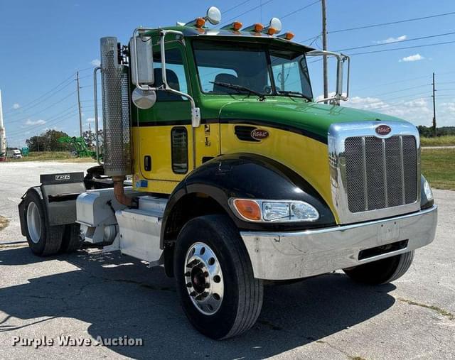 Image of Peterbilt 337 equipment image 2