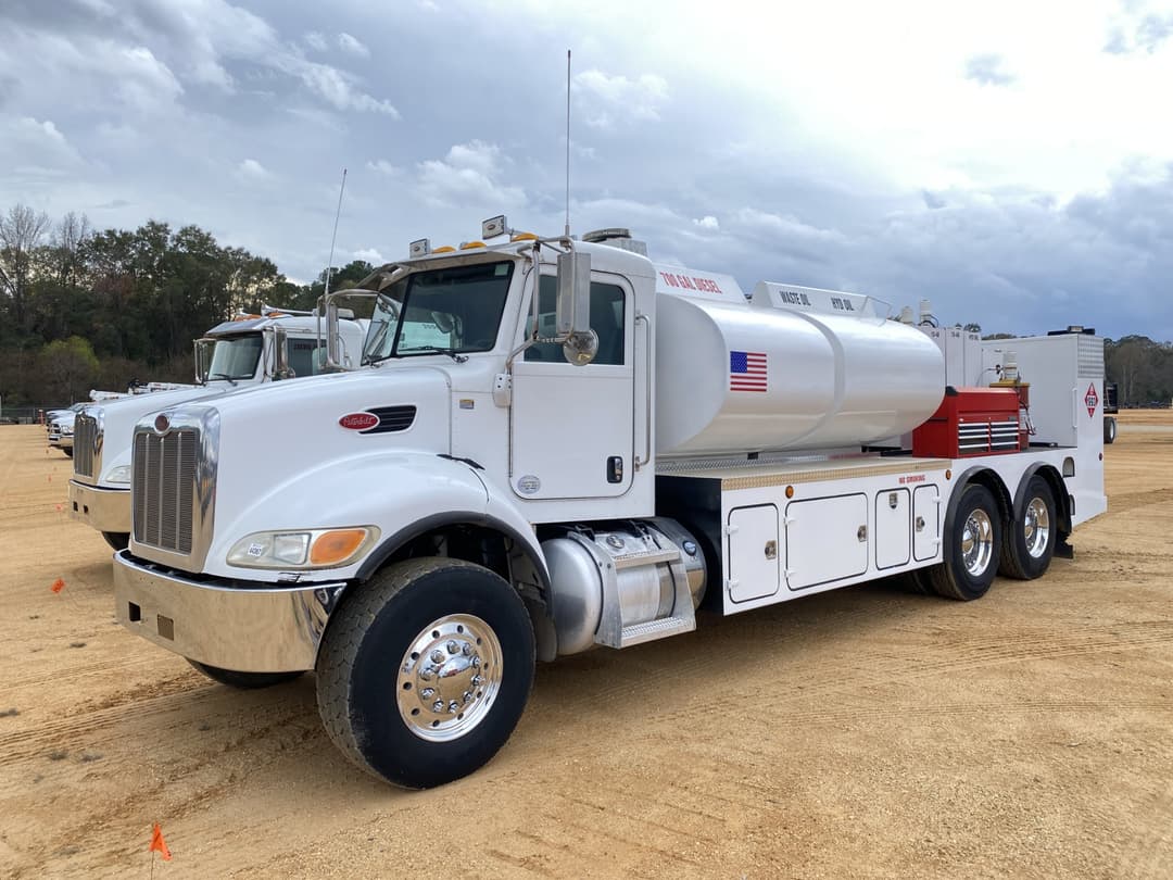 Image of Peterbilt 348 Primary image