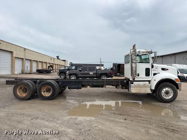 Image of Peterbilt 348 equipment image 3