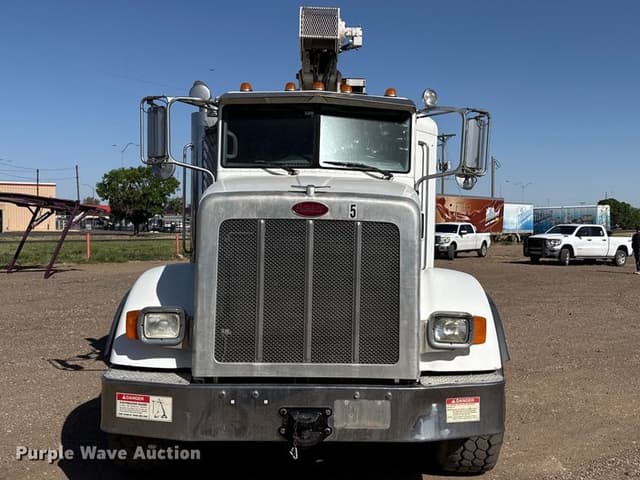 Image of Peterbilt 365 equipment image 1