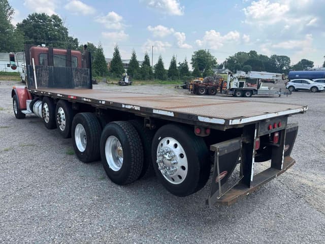 Image of Peterbilt 365 equipment image 2