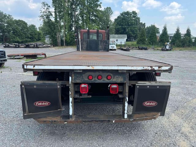 Image of Peterbilt 365 equipment image 3