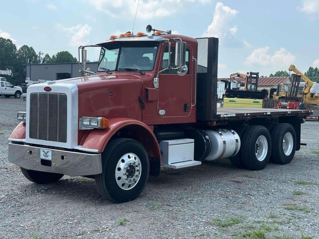Image of Peterbilt 365 Primary image