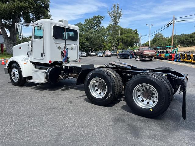 Image of Peterbilt 367 equipment image 3