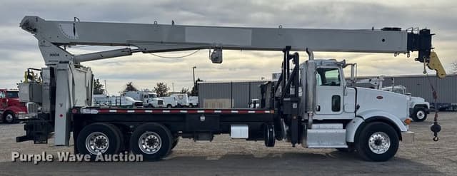 Image of Peterbilt 367 equipment image 3