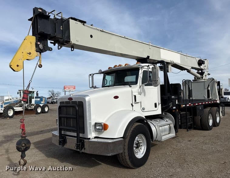 Image of Peterbilt 367 Primary image
