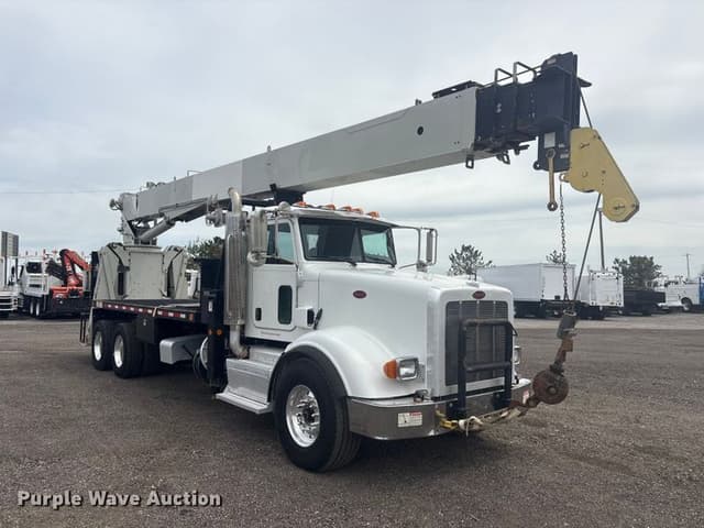 Image of Peterbilt 367 equipment image 2