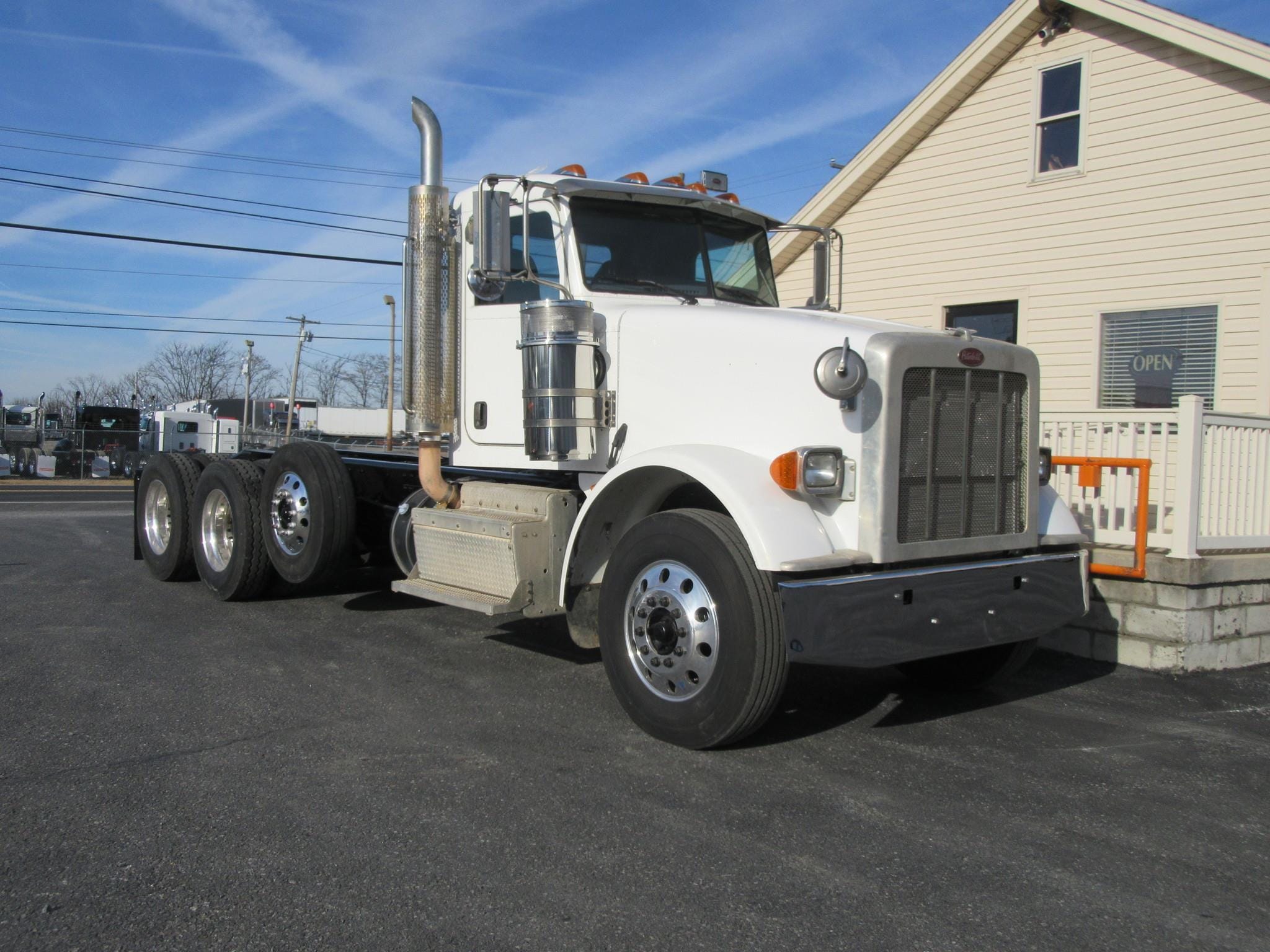2012 Peterbilt 367 Equipment Image0