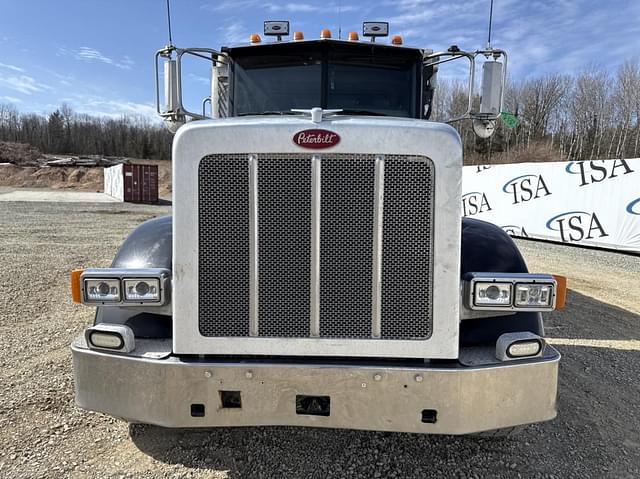 Image of Peterbilt 367 equipment image 4
