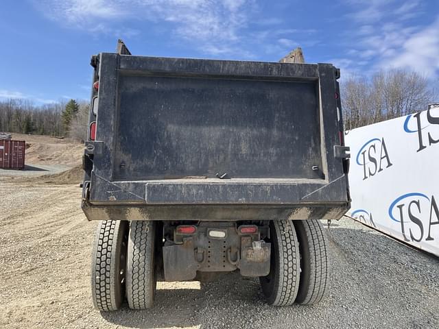 Image of Peterbilt 367 equipment image 3