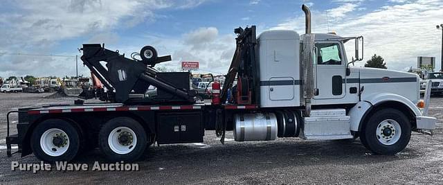 Image of Peterbilt 367 equipment image 3