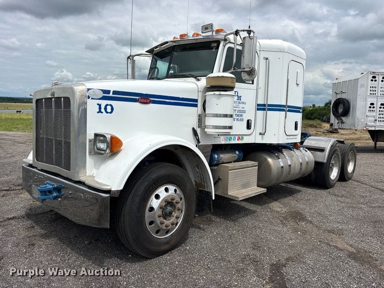 2012 Peterbilt 367 Equipment Image0
