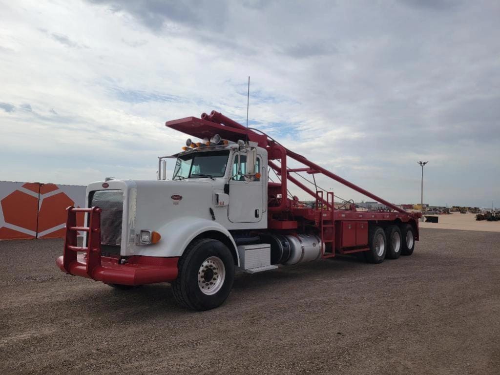 2012 Peterbilt 367 Equipment Image0