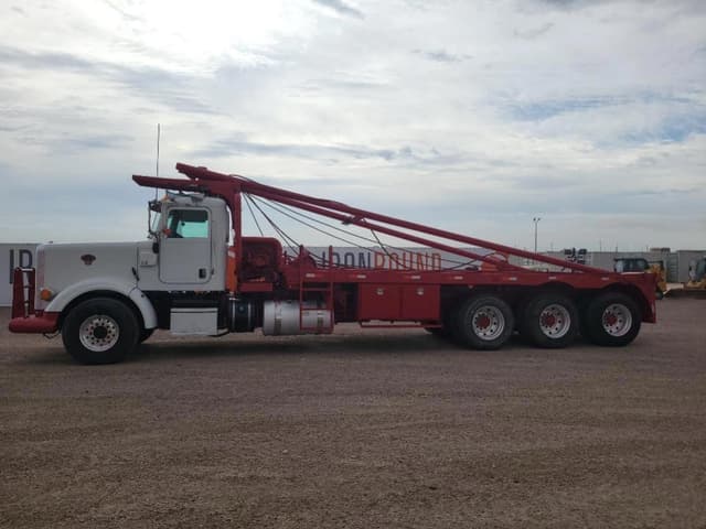 Image of Peterbilt 367 equipment image 1