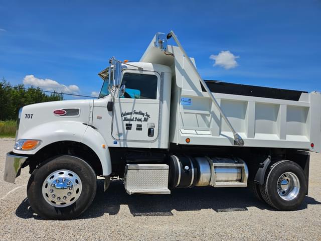 Image of Peterbilt 382 equipment image 4