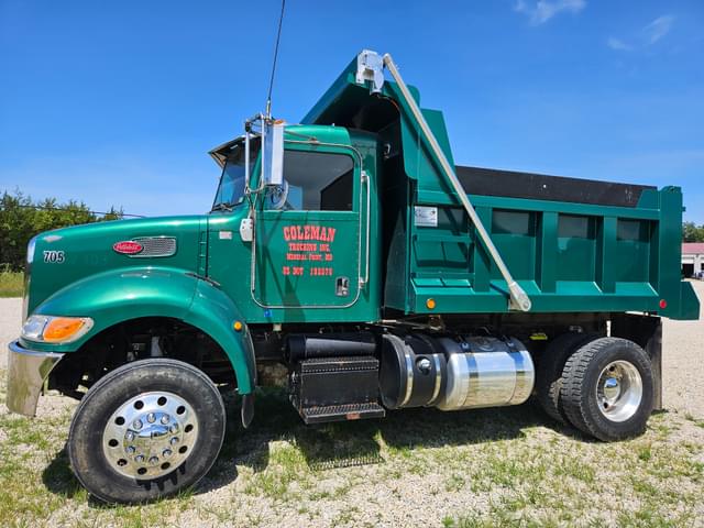 Image of Peterbilt 382 equipment image 4