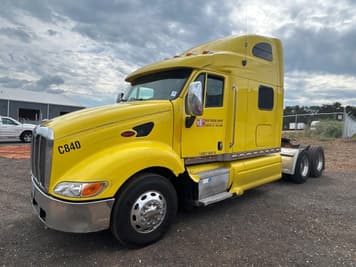 Main image Peterbilt 384