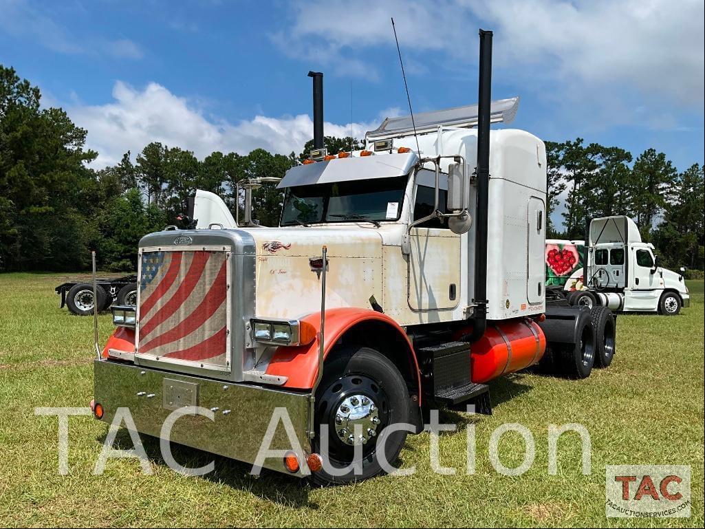 Image of Peterbilt 384 Primary image