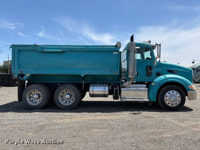 Image of Peterbilt 384 equipment image 3