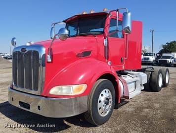 Main image Peterbilt 384