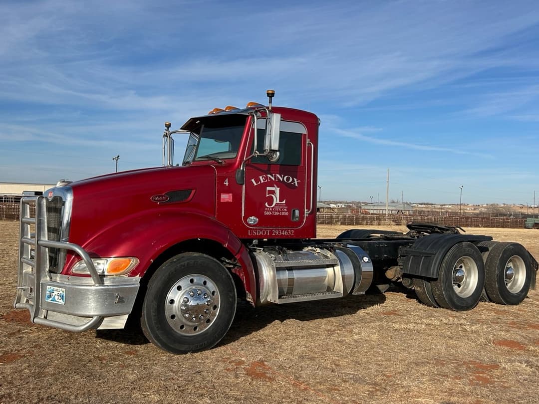 Image of Peterbilt 386 Primary image