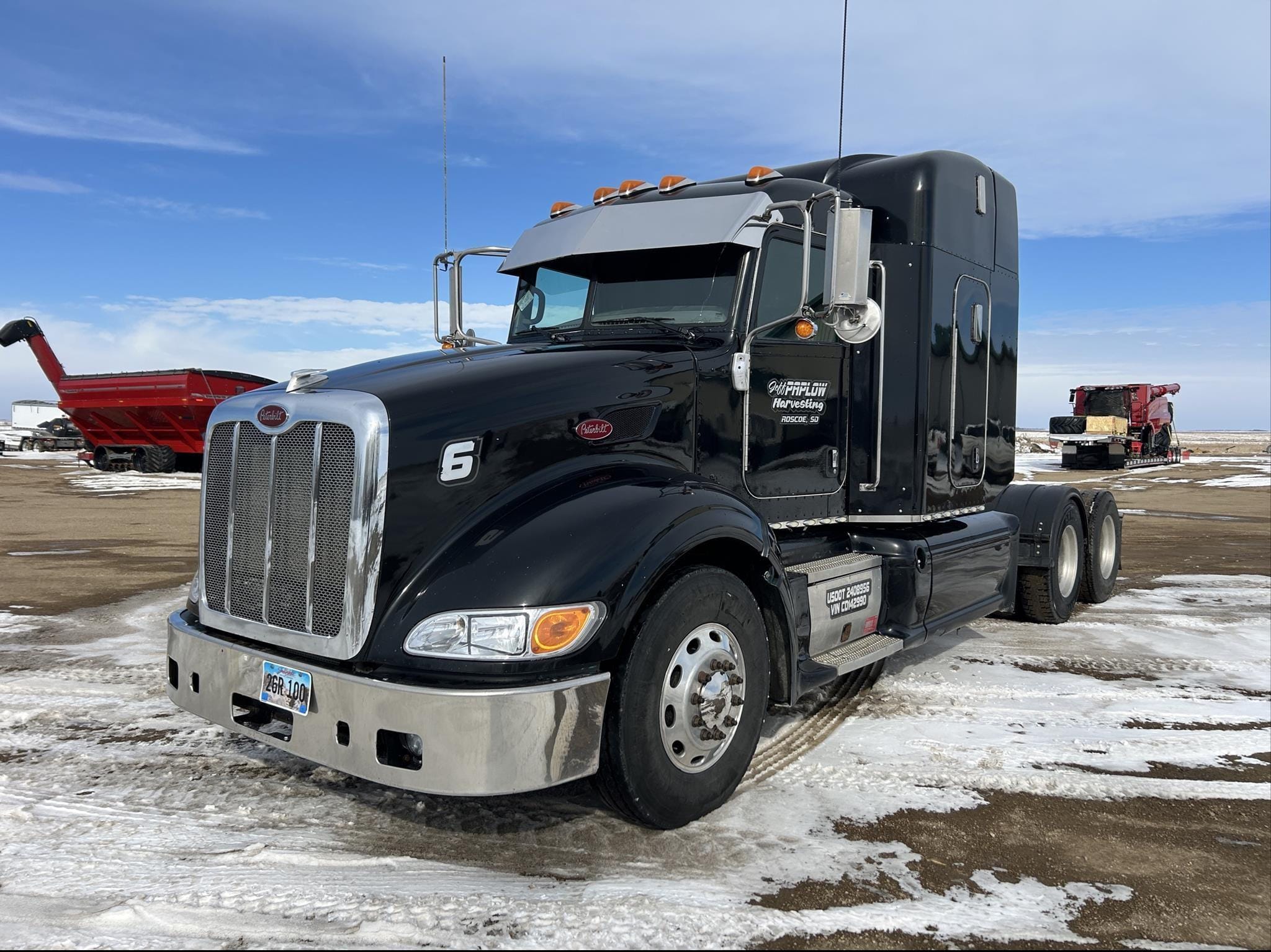 2012 Peterbilt 386 Equipment Image0