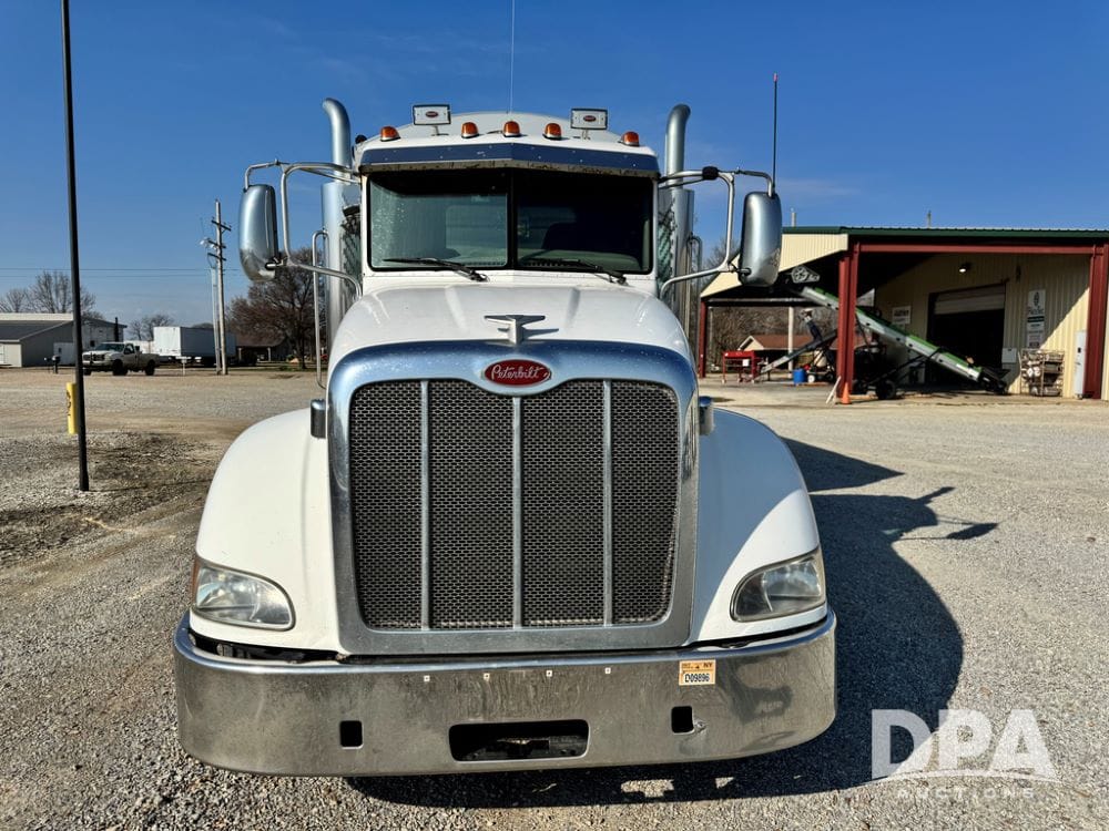 Main image Peterbilt 386
