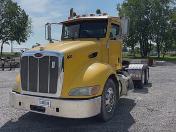 Main image Peterbilt 386